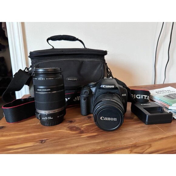 Canon EOS 500D Rebel T1i DSLR Kit - Picture 1 of 12